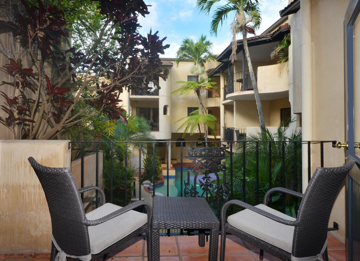 Seascape Apartments At Villa San Michele Port Douglas Buitenkant foto