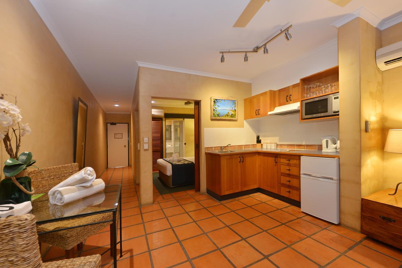 Seascape Apartments At Villa San Michele Port Douglas Buitenkant foto