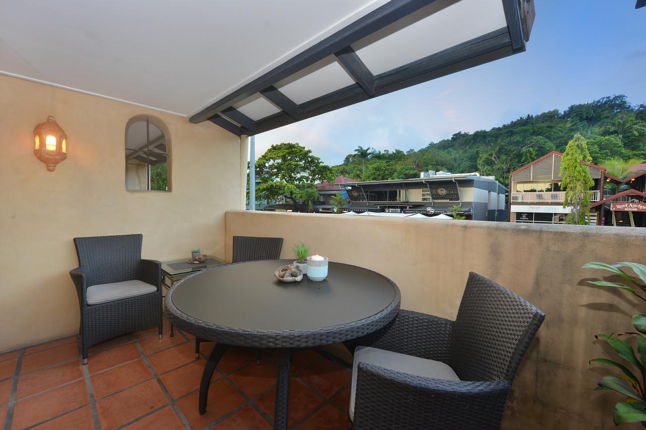 Seascape Apartments At Villa San Michele Port Douglas Buitenkant foto