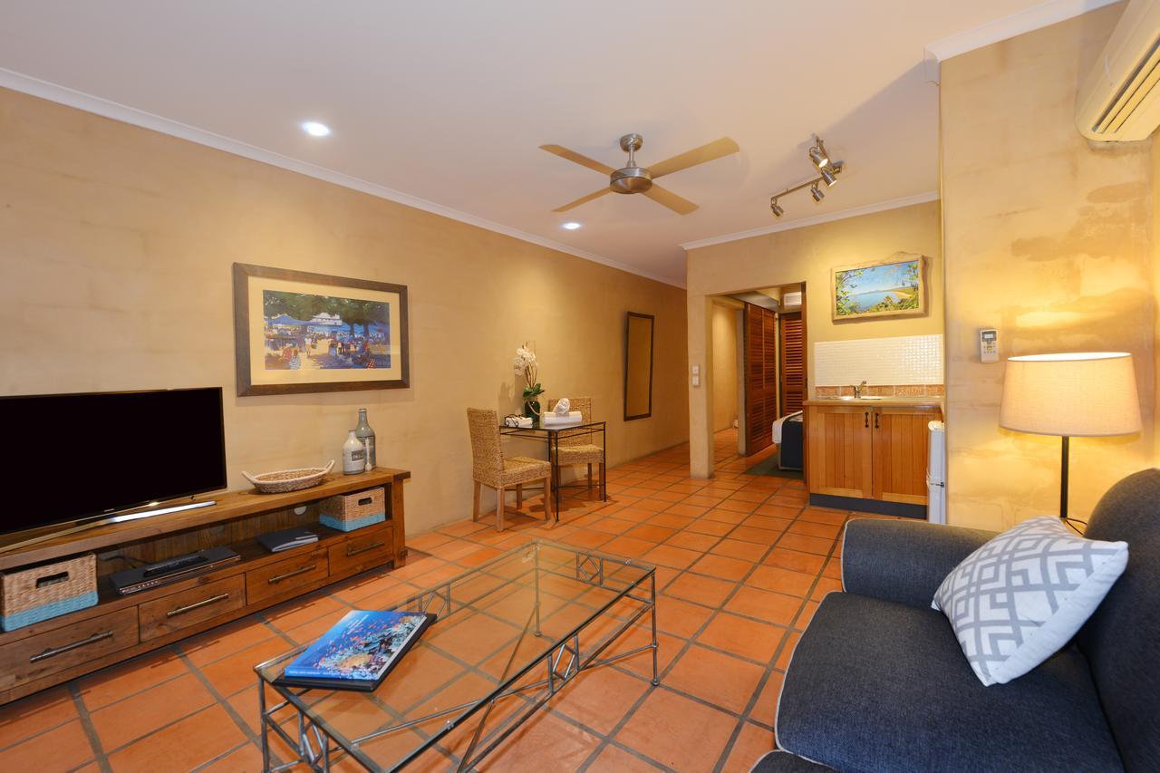 Seascape Apartments At Villa San Michele Port Douglas Buitenkant foto