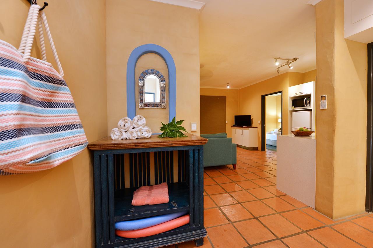 Seascape Apartments At Villa San Michele Port Douglas Buitenkant foto